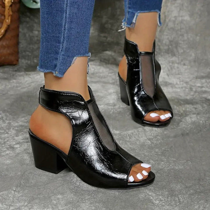 ROMAN SANDALS