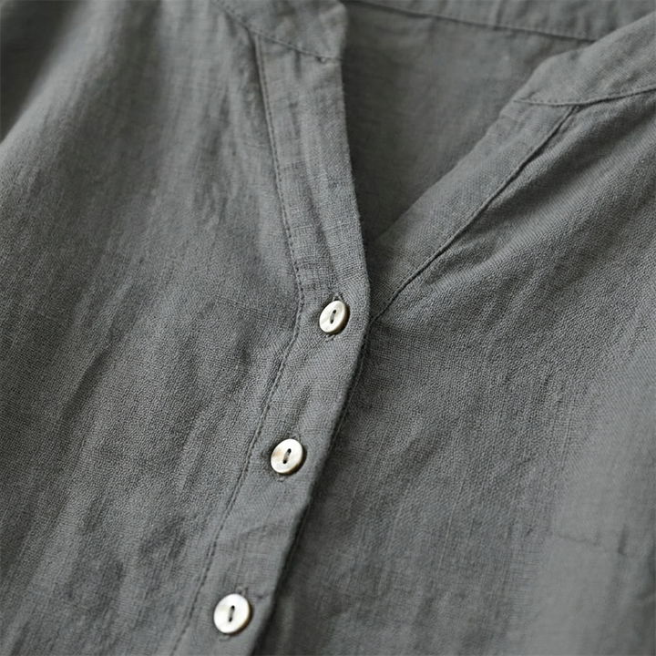 RAVENNA – Women’s Oversized Blouse with V-neck and Buttons